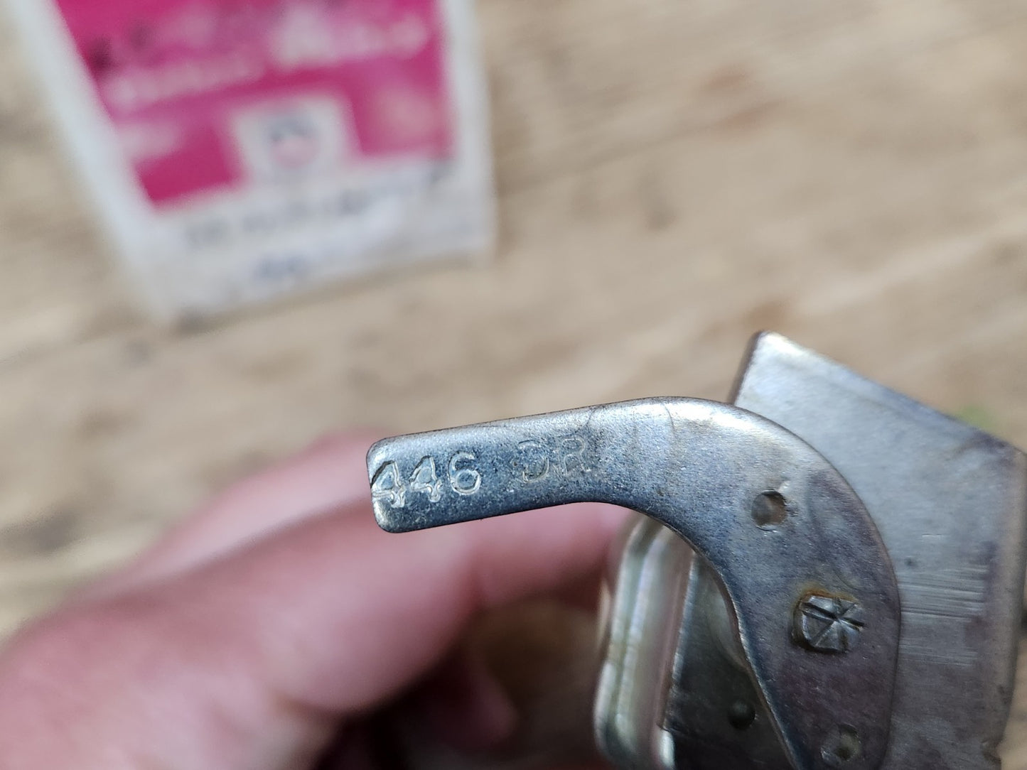6928582