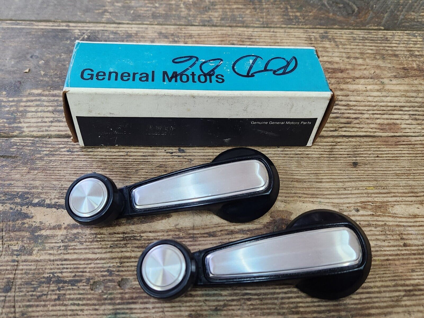 NOS OEM GM Window Crank Handle 1977-1980 Chevrolet GMC Truck Blazer Jimmy 458030