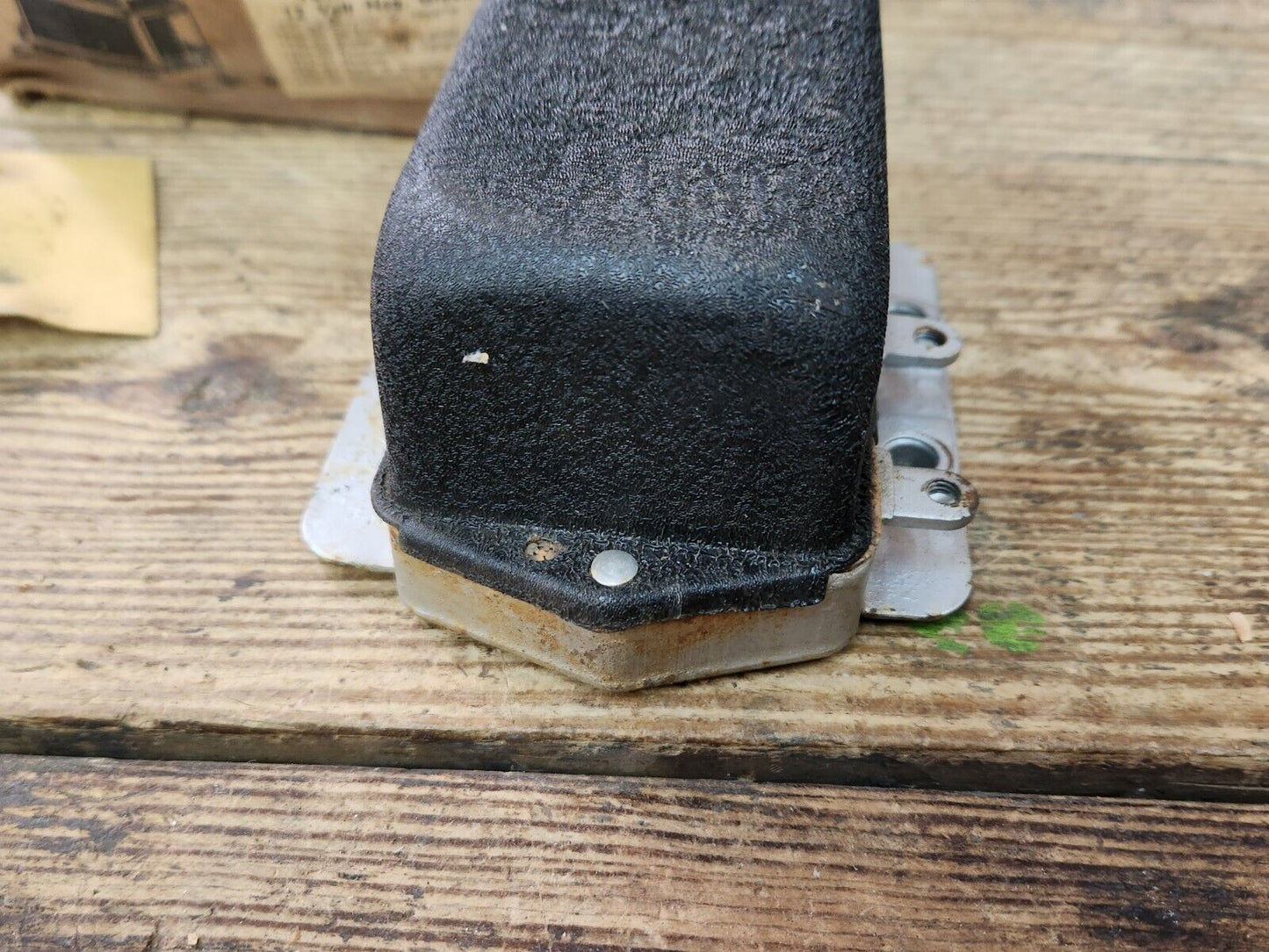 58-63 Willys 53-55 Hudson56-62 Nash 56-60 Mopar Voltage Regulator Reman 1662137