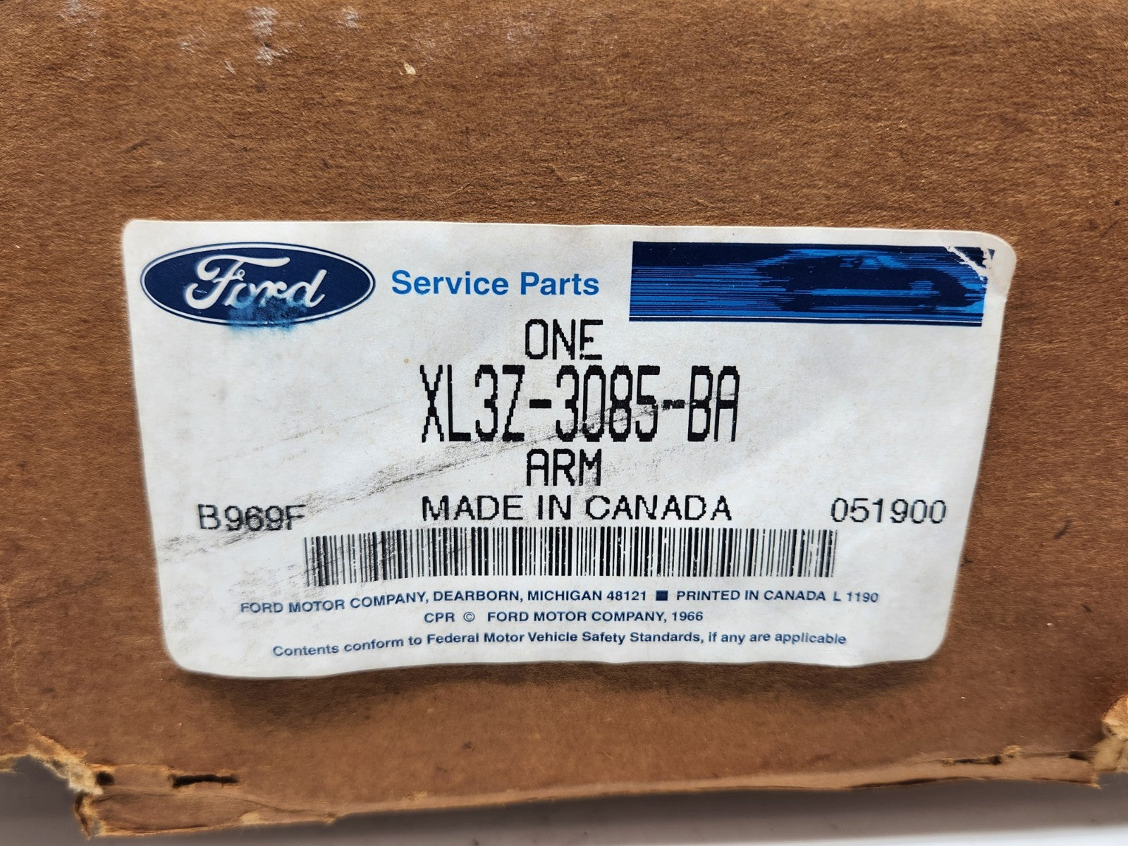 6835563