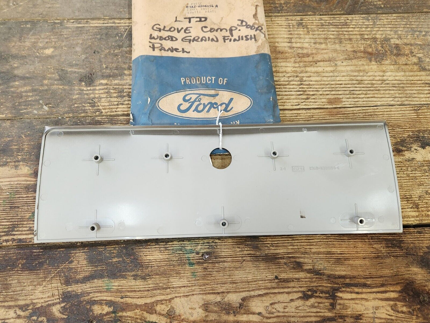 NOS OEM 1967 FORD GALAXIE LTD GLOVE BOX DOOR WOOD GRAIN UPPER FINISH PANEL DASH