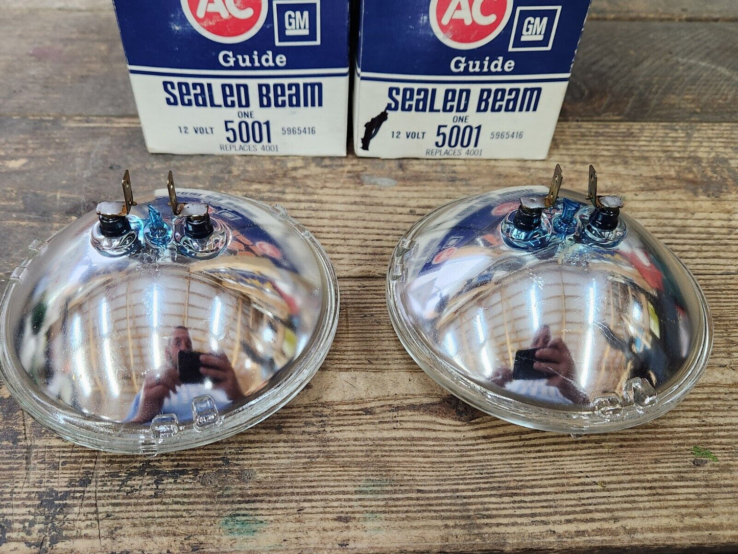 2 NOS AC Guide 5001 Sealed Beam Headlights GM 5965416 4001 12 Volt New OEM H71