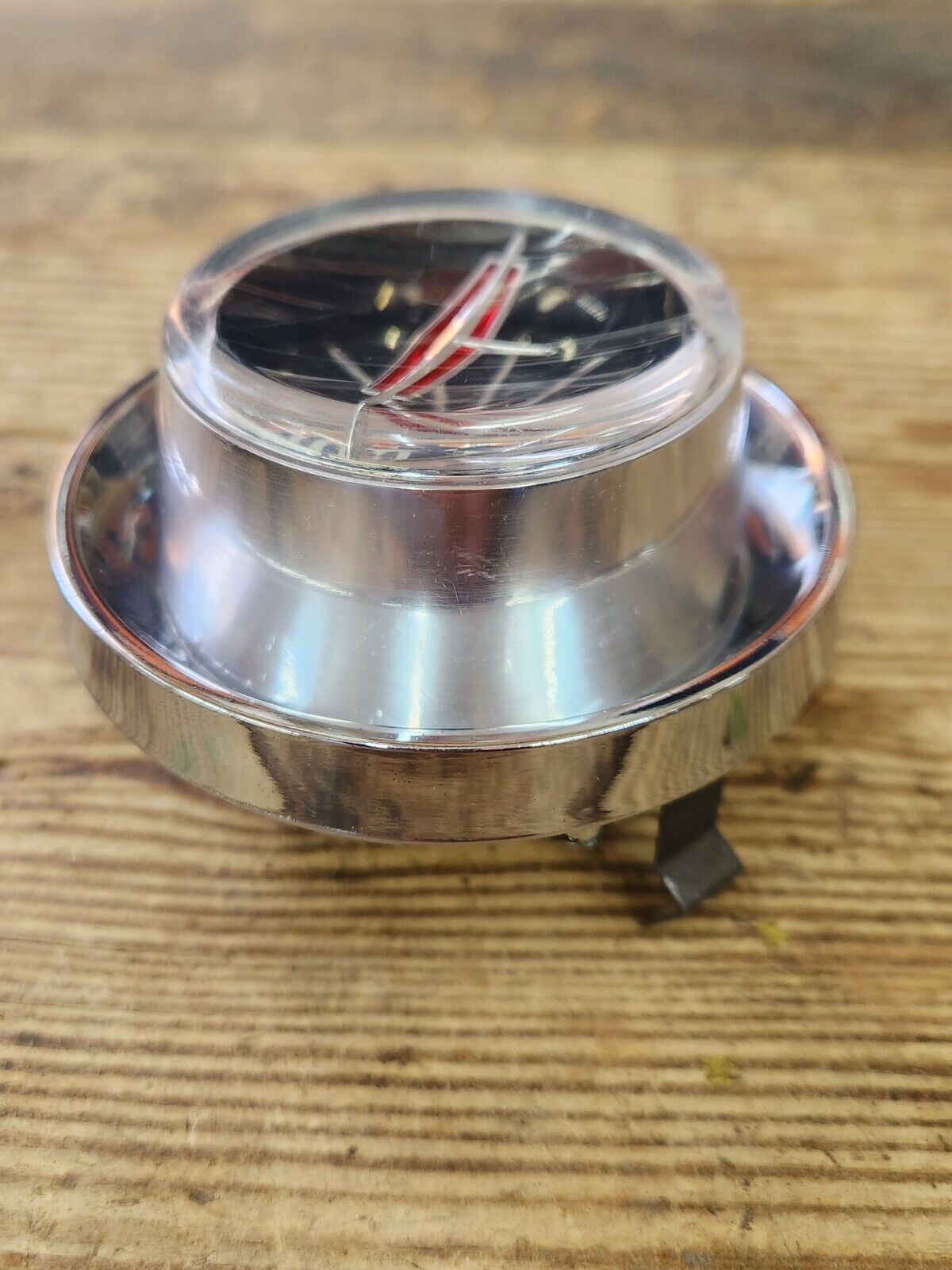 1963 Oldsmobile 88 98 Starfire Steering Wheel Center Horn Cap GM # 587638