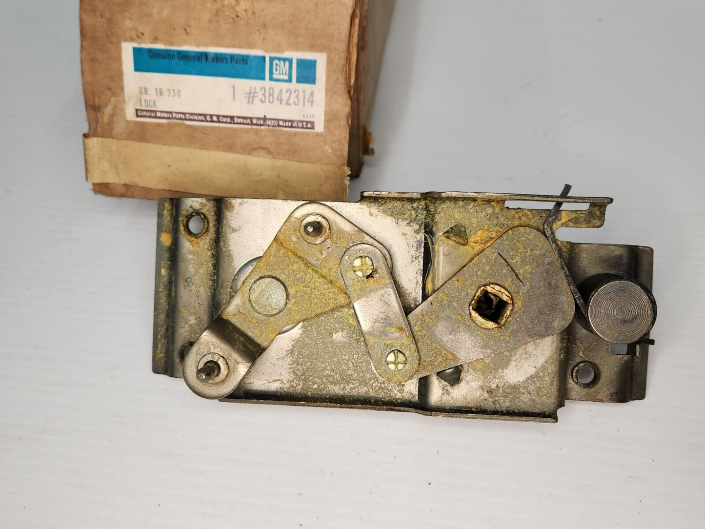 NOS NEW OEM GM DOOR LATCH Mechanism Side And Rear Door 1964-1967 G10 G20 Van