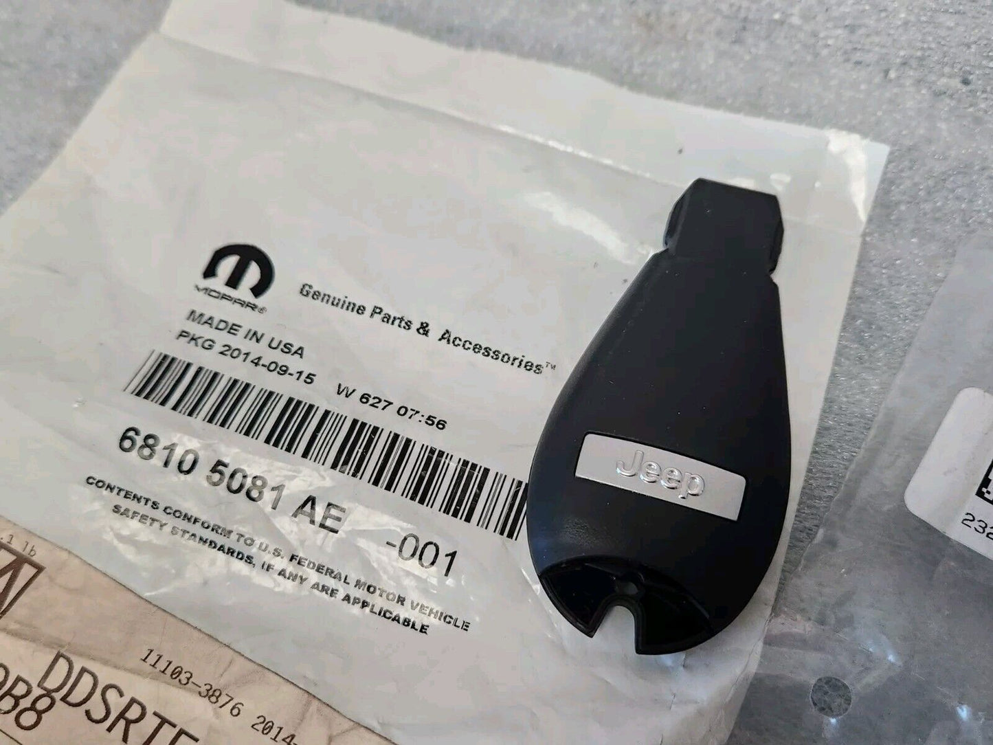 NEW OEM MOPAR 2014-2021 JEEP CHEROKEE KEYLESS REMOTE KEY FOB 3 Button 68105081AE