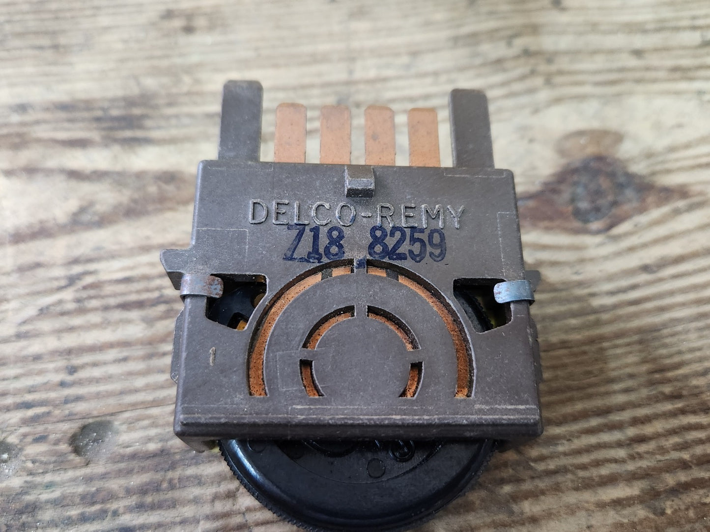 7985602