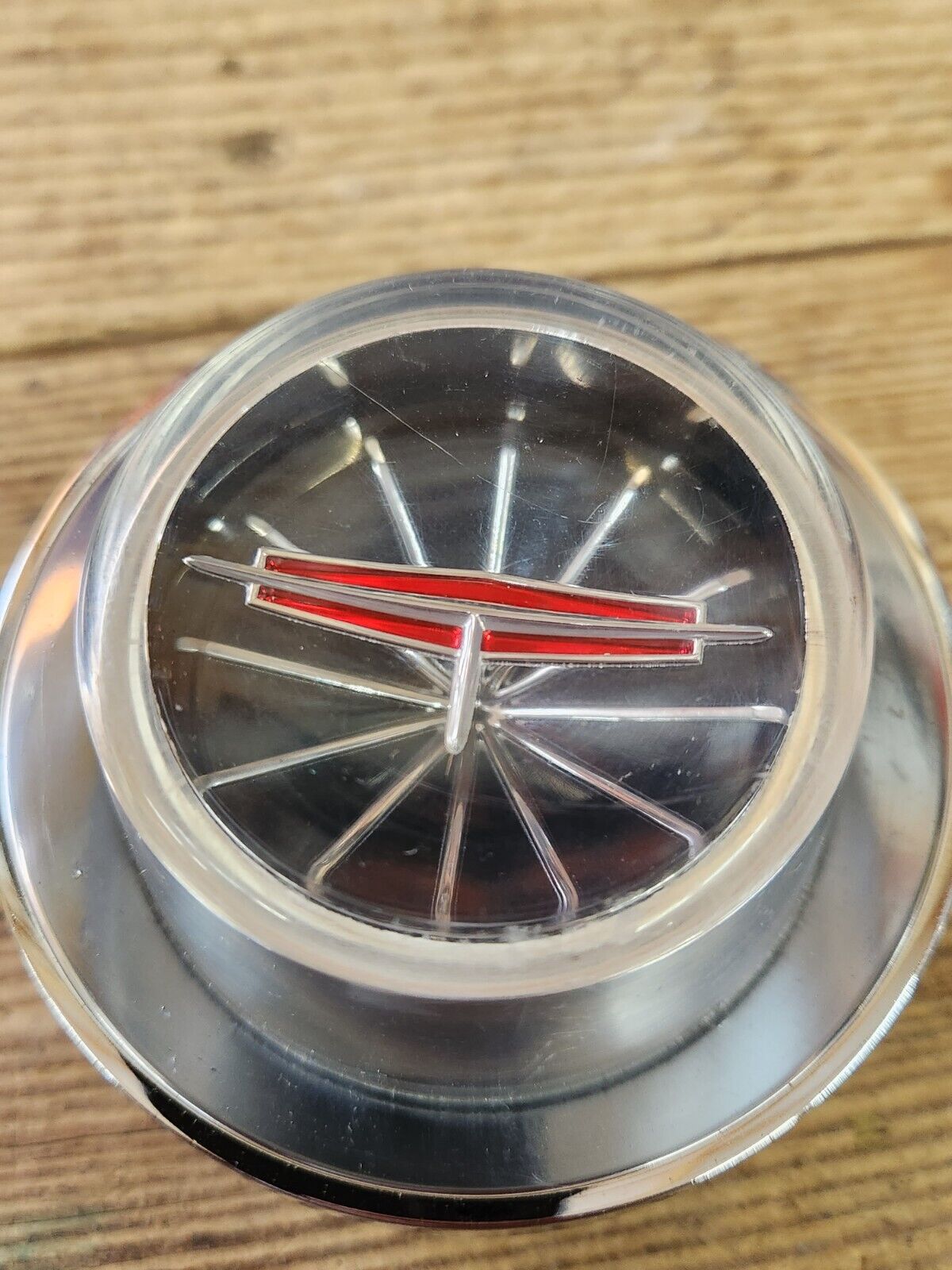 1963 Oldsmobile 88 98 Starfire Steering Wheel Center Horn Cap GM # 587638