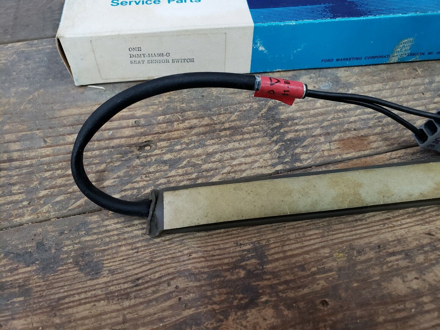 NOS OEM 1974-1978 MERCURY MARQUIS MONTEREY COLONY PARK SEAT BELT WARNING SWITCH