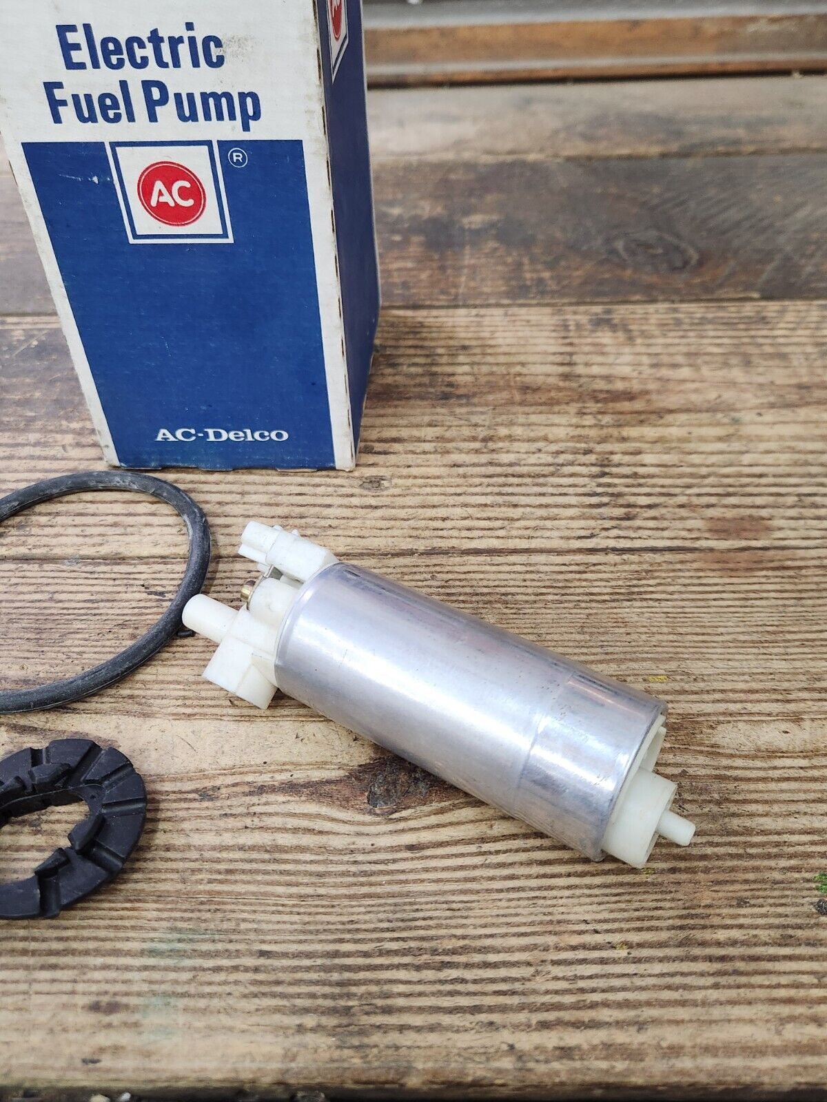 NOS GM 1984-95 Chevy Corvette Pontiac Olds Buick Elec Fuel Pump EP385 25166801