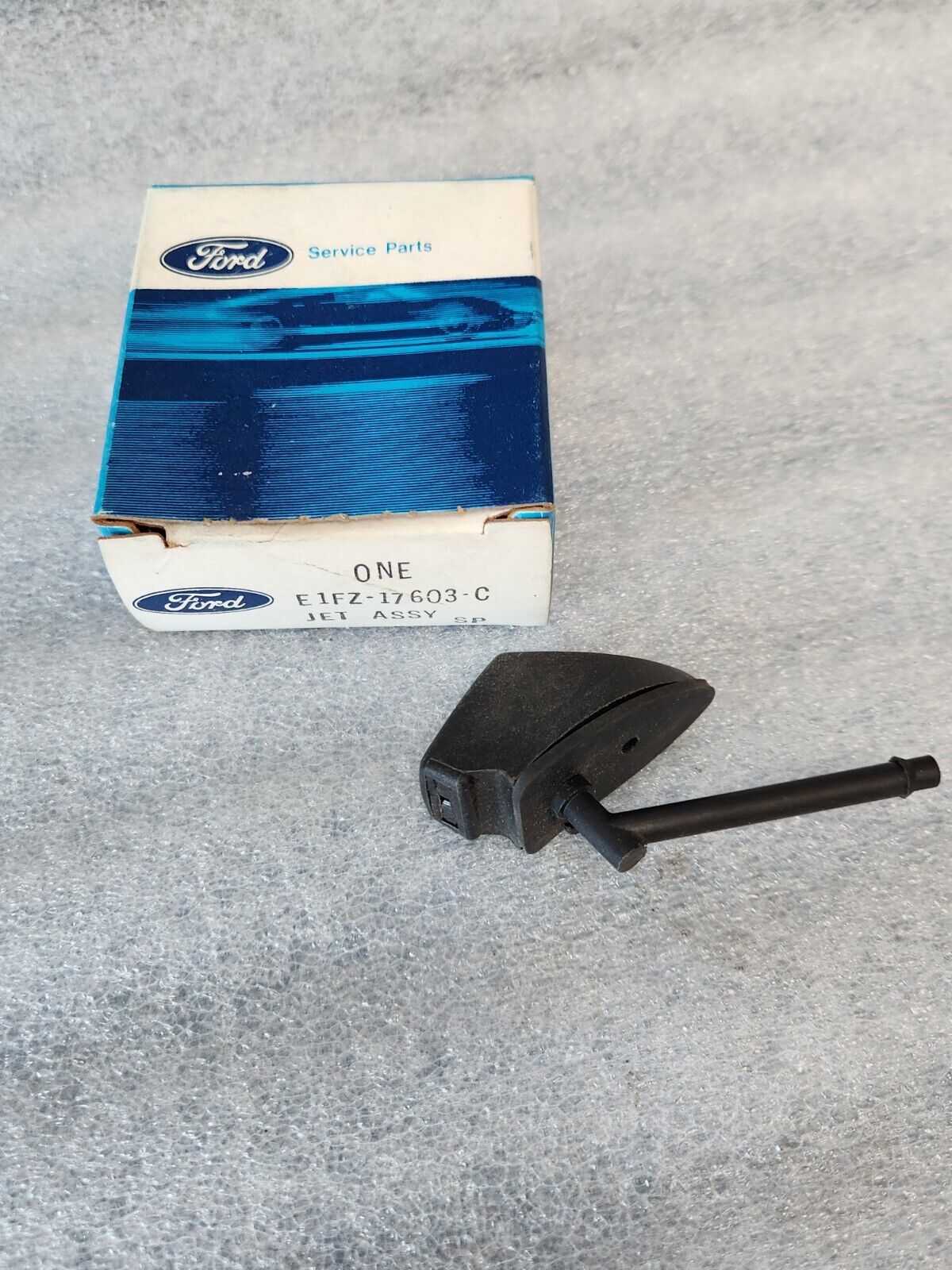 NOS 1981-1989 FORD ESCORT STATION WAGON REAR WINDSHIELD WASHER JET E1FZ-17603-C