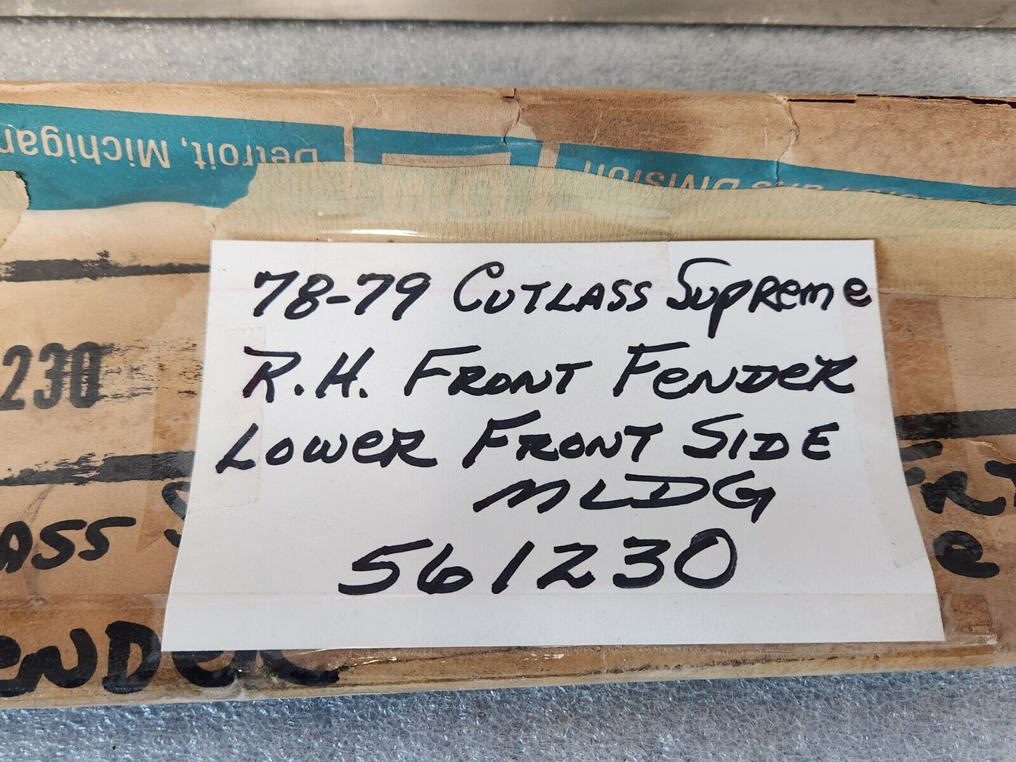 NOS GM 1978 1979 Cutlass Supreme RH Front Fender Lower Front Side Molding Trim