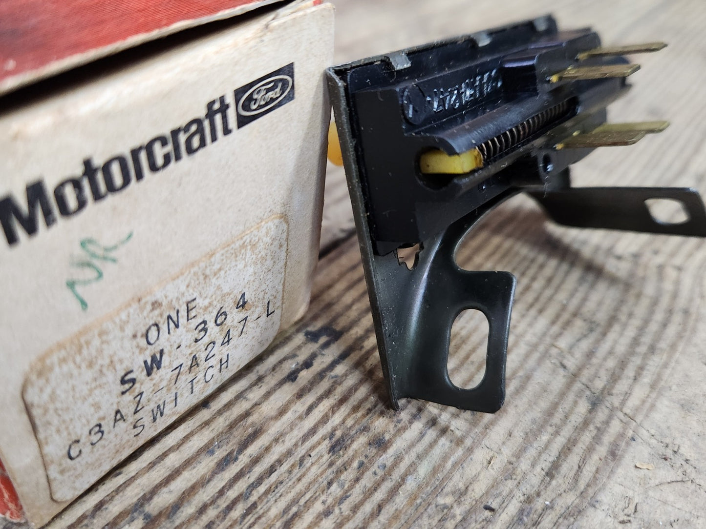 8003894