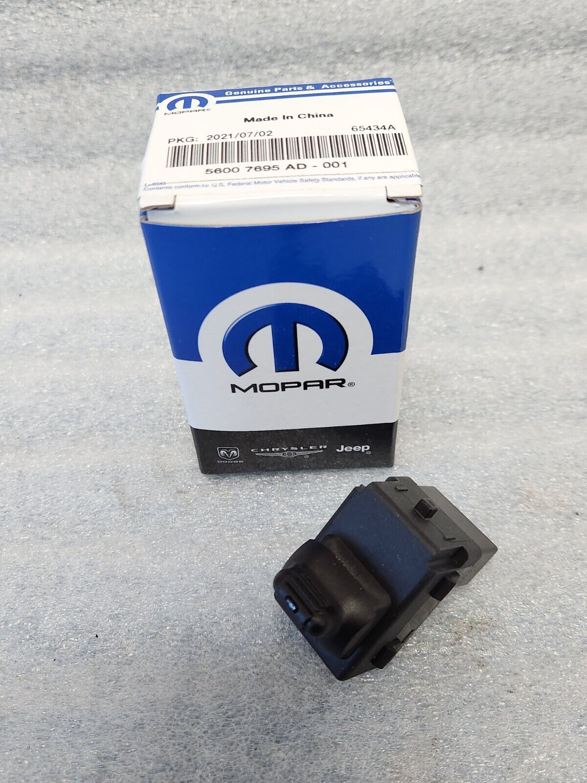 NEW OEM Mopar 2001 - 2010 Dodge Chrysler Jeep Power Window Switch 56007695AD