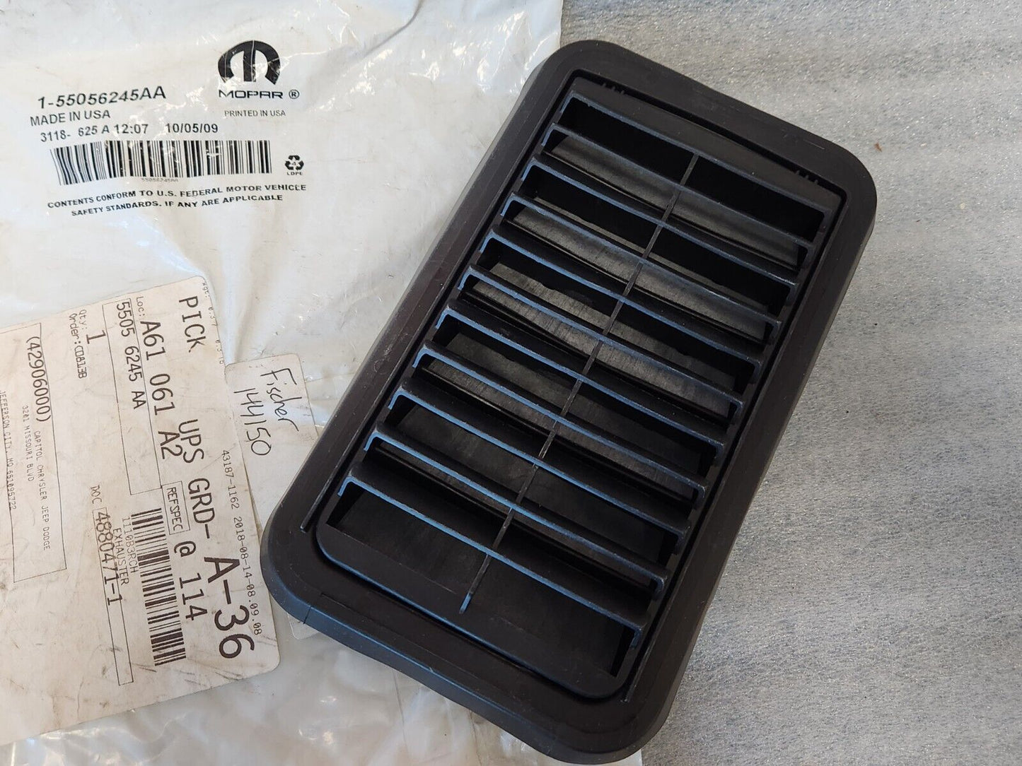 NEW Genuine Mopar 01-11 Dodge Dakota Cab Exhauster 55056245AA