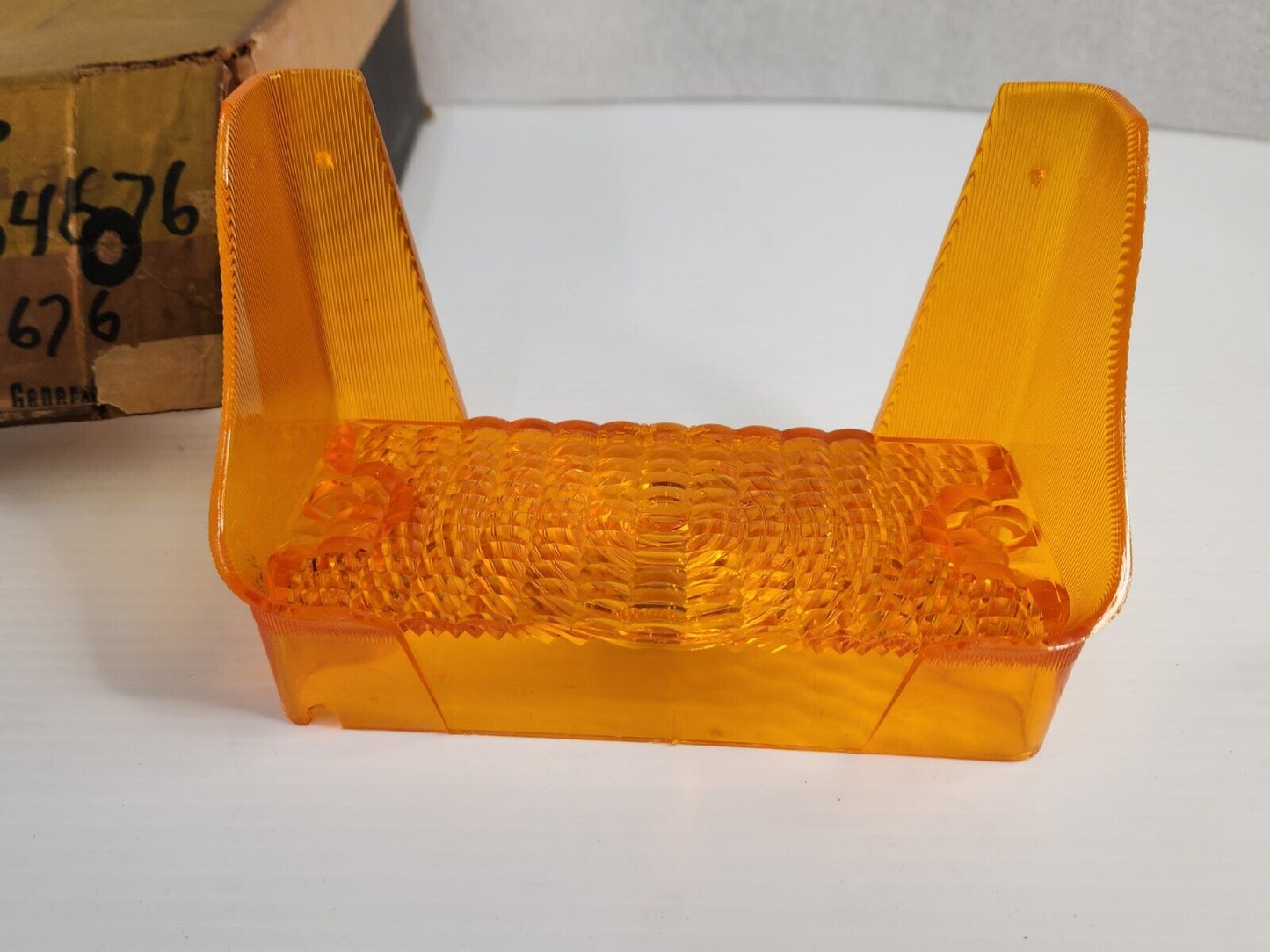 NOS OEM GM 1972 Chevrolet Impala Park Light Lamp Lens Chevy Amber 5964676