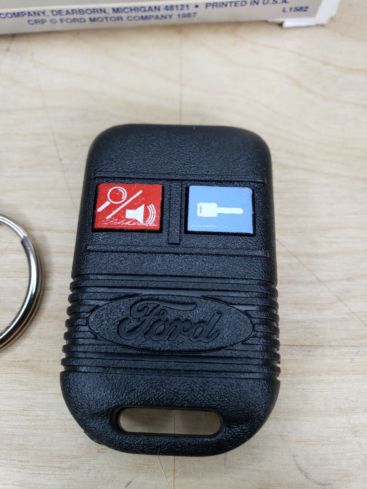 NOS OEM 2002 2003 2004 Ford Escape Keyless Entry 2 Button Fob 1L3Z-15K601-AA