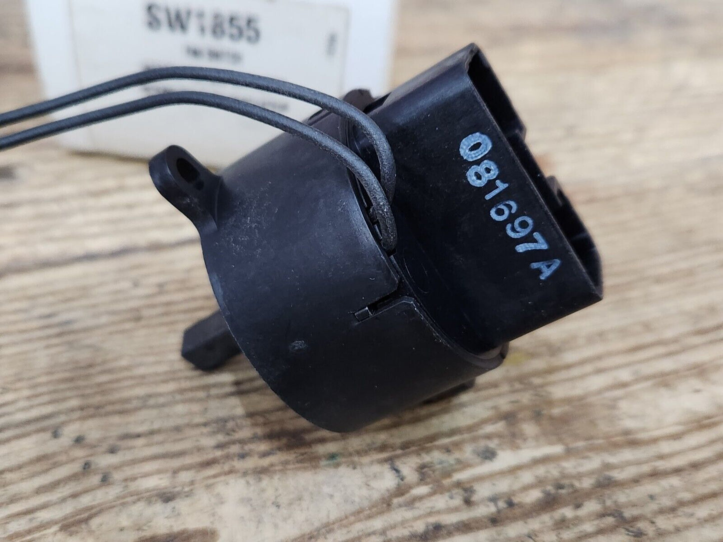 NEW GM 94857388 Blower Fan Switch HVAC 1998-2002 Chevrolet Prizm