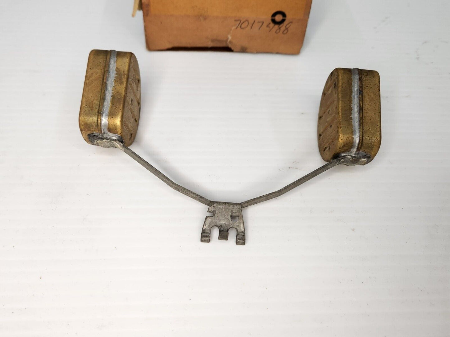 NOS 1952-57 OLDSMOBILE 52-56 CADILLAC 8 CYL ROCHESTER 4 BARREL CARBURETOR FLOAT