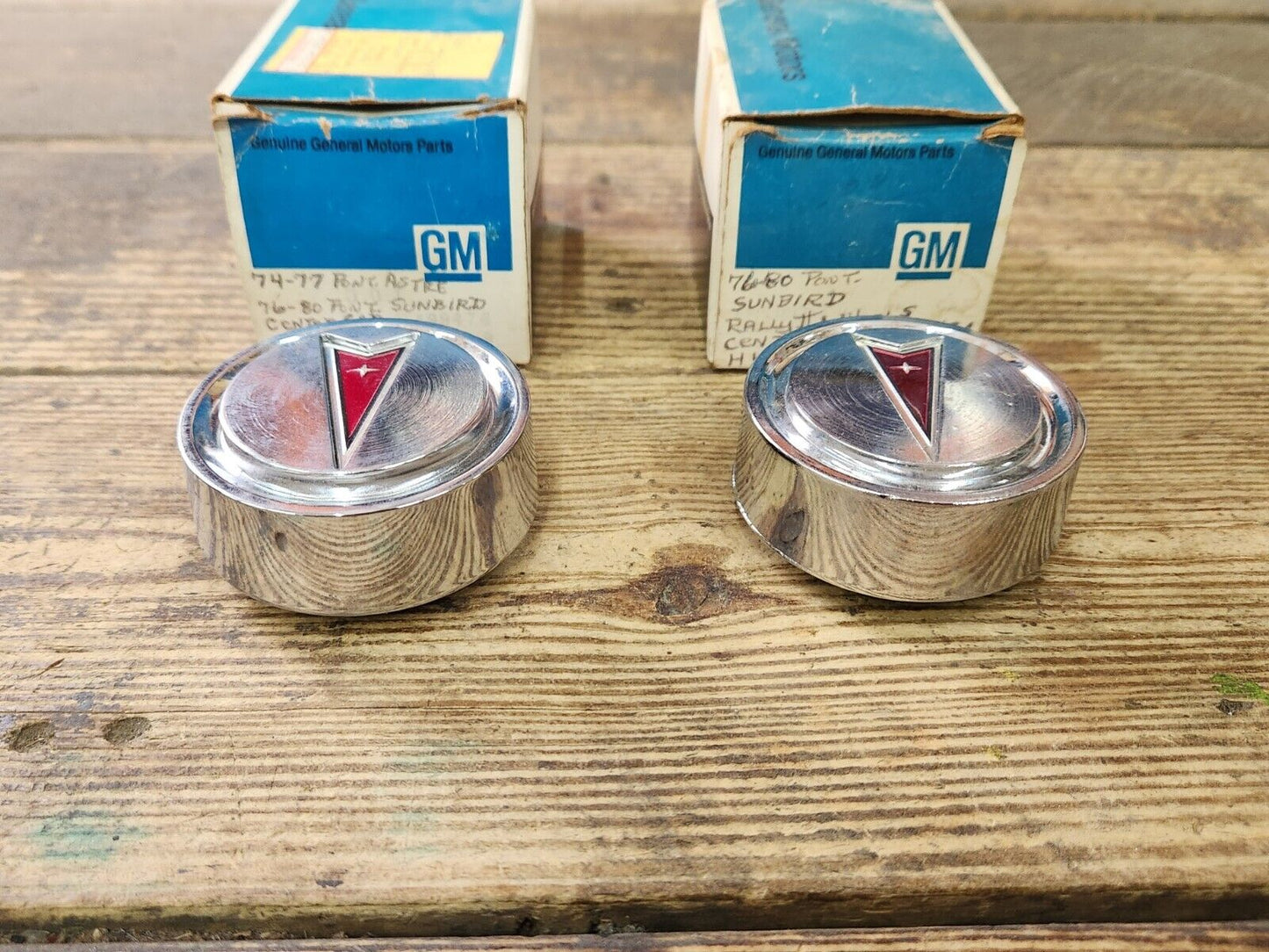 NOS PAIR 1974-1980 Pontiac Astre GT SJ Sunbird Rally Wheel Center Caps GM 499474