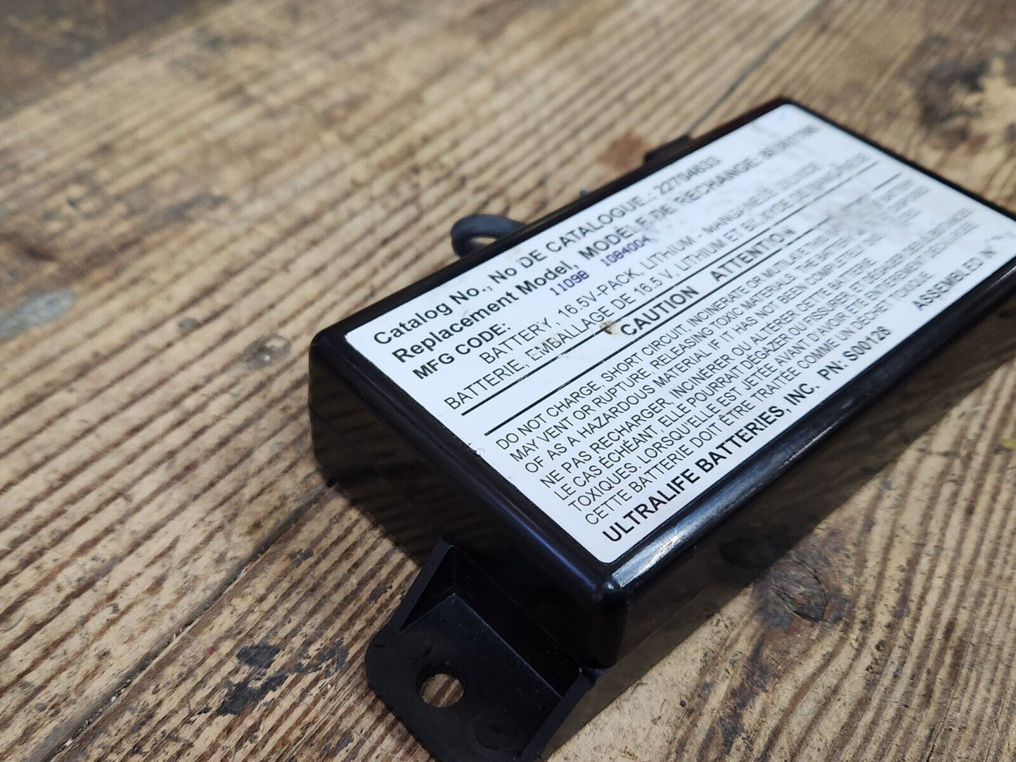 2010 2011 CHEVROLET CAMARO SS OEM ONSTAR BATTERY MODULE 22704633 FREE SHIPPING