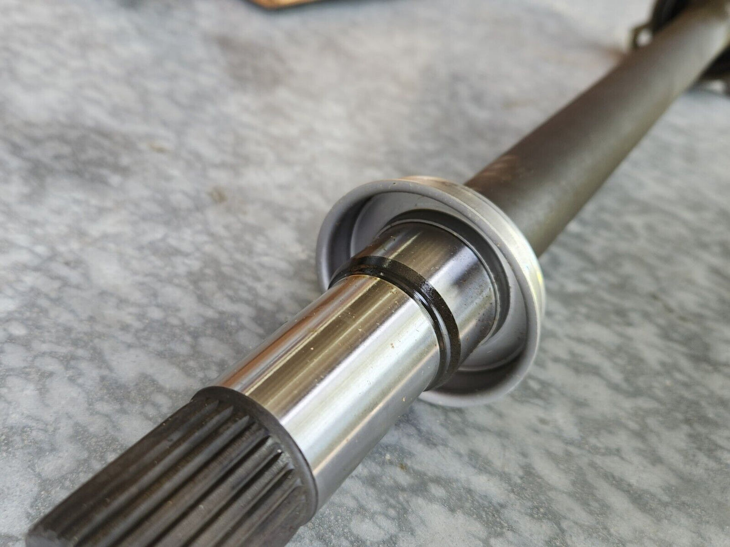 NEW Genuine GM 2007-2017 GMC Chevy Front Wheel Drive Intermediate Shaft 20899365
