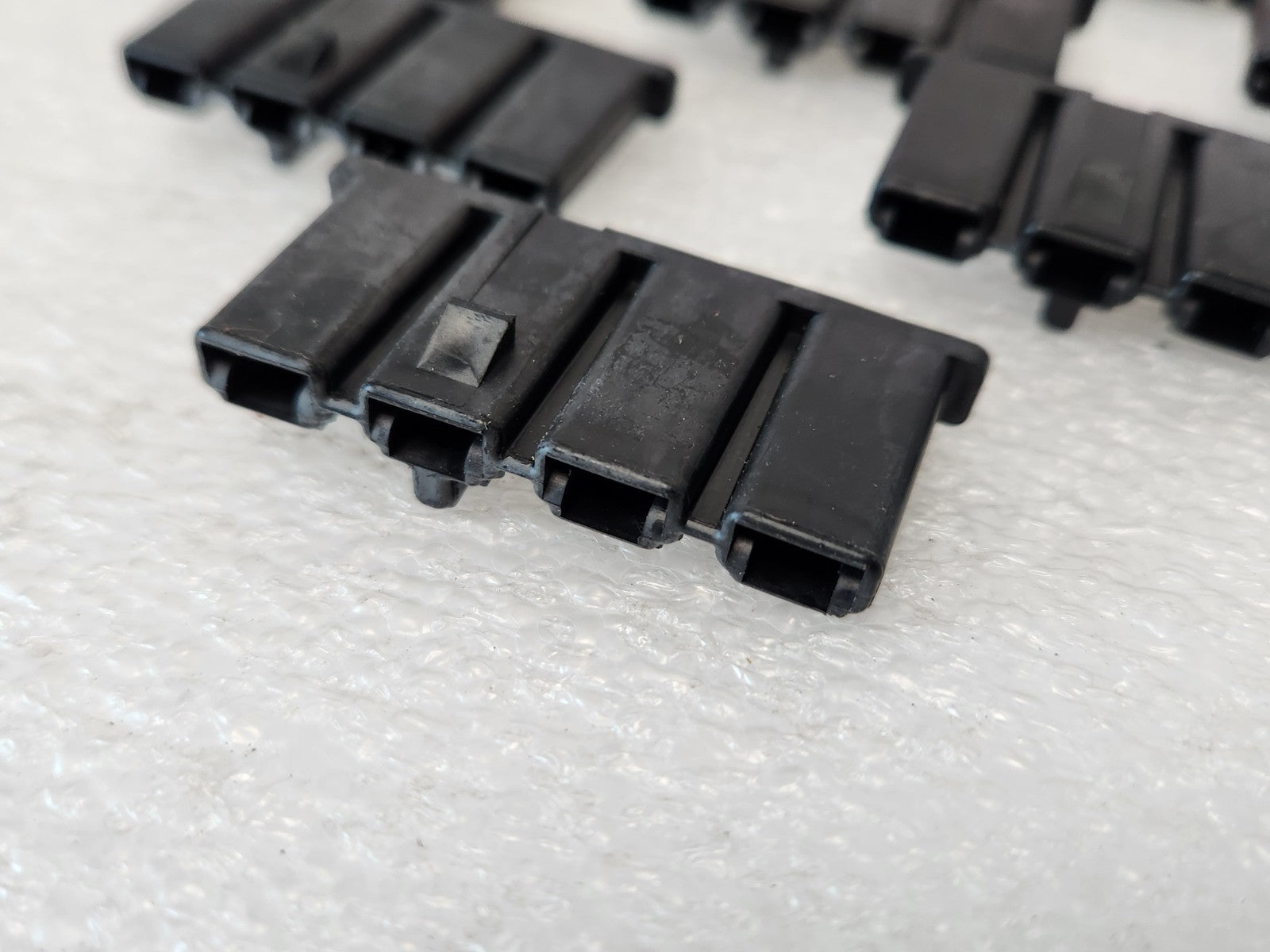 7994900