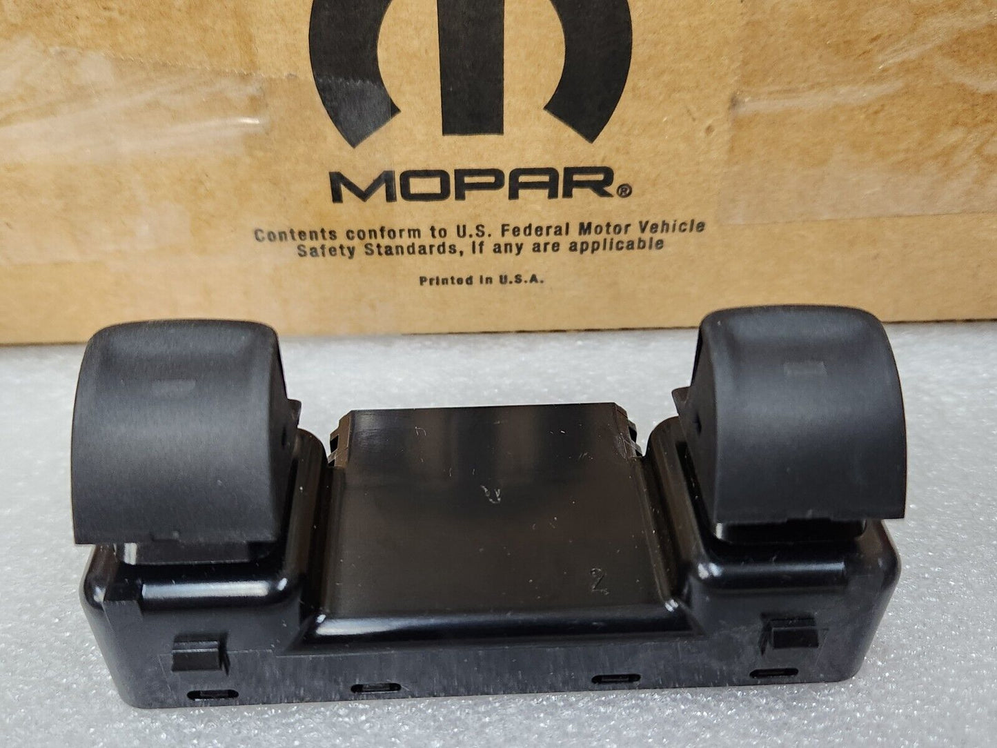 NEW OEM MOPAR 2011-2017 JEEP WRANGLER REAR CONSOLE DOOR WINDOW SWITCH 68057597AA