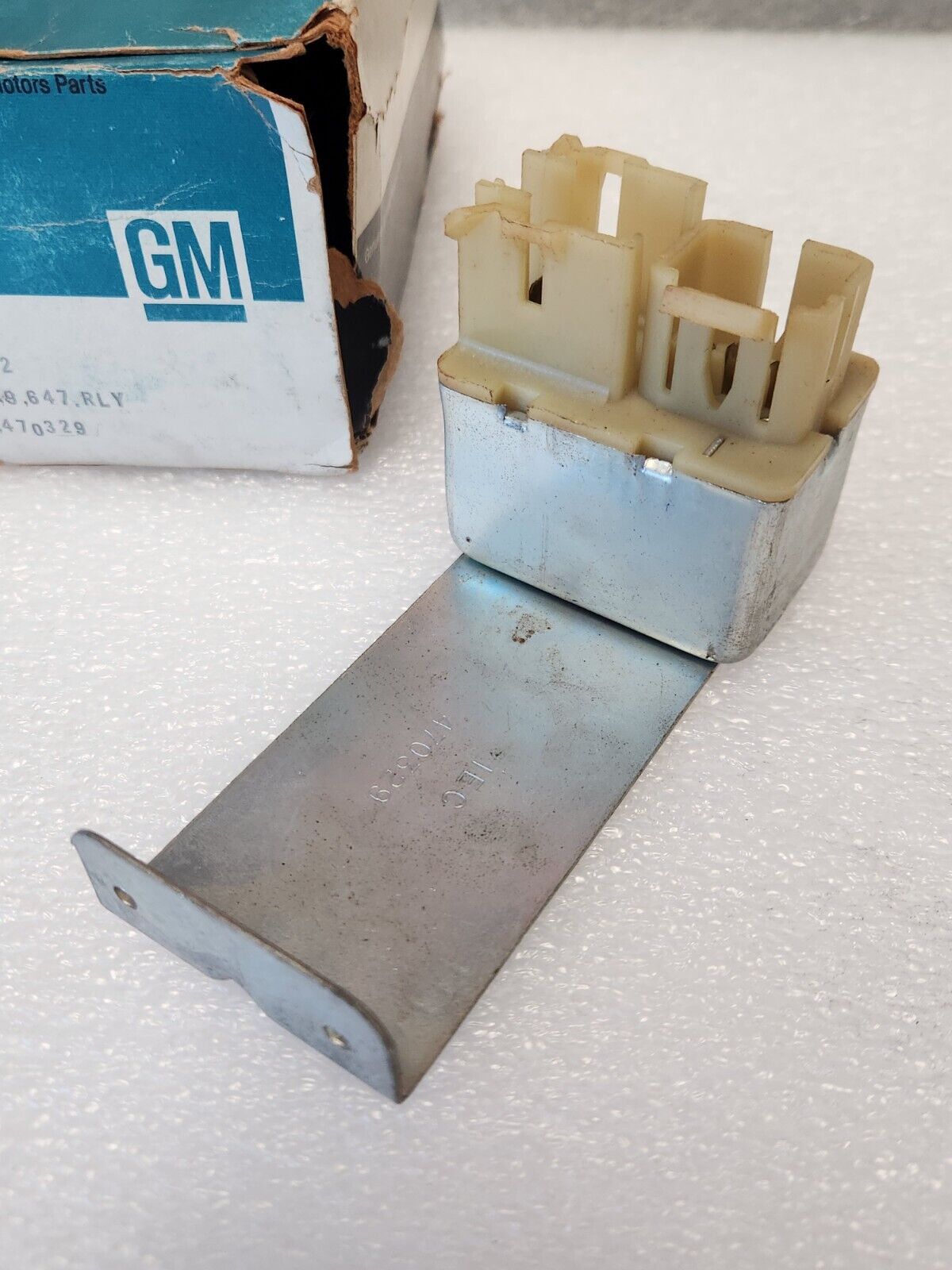 NOS OEM GM Delco Power Antenna Relay For 1978-1987 Chevy & GMC 470329