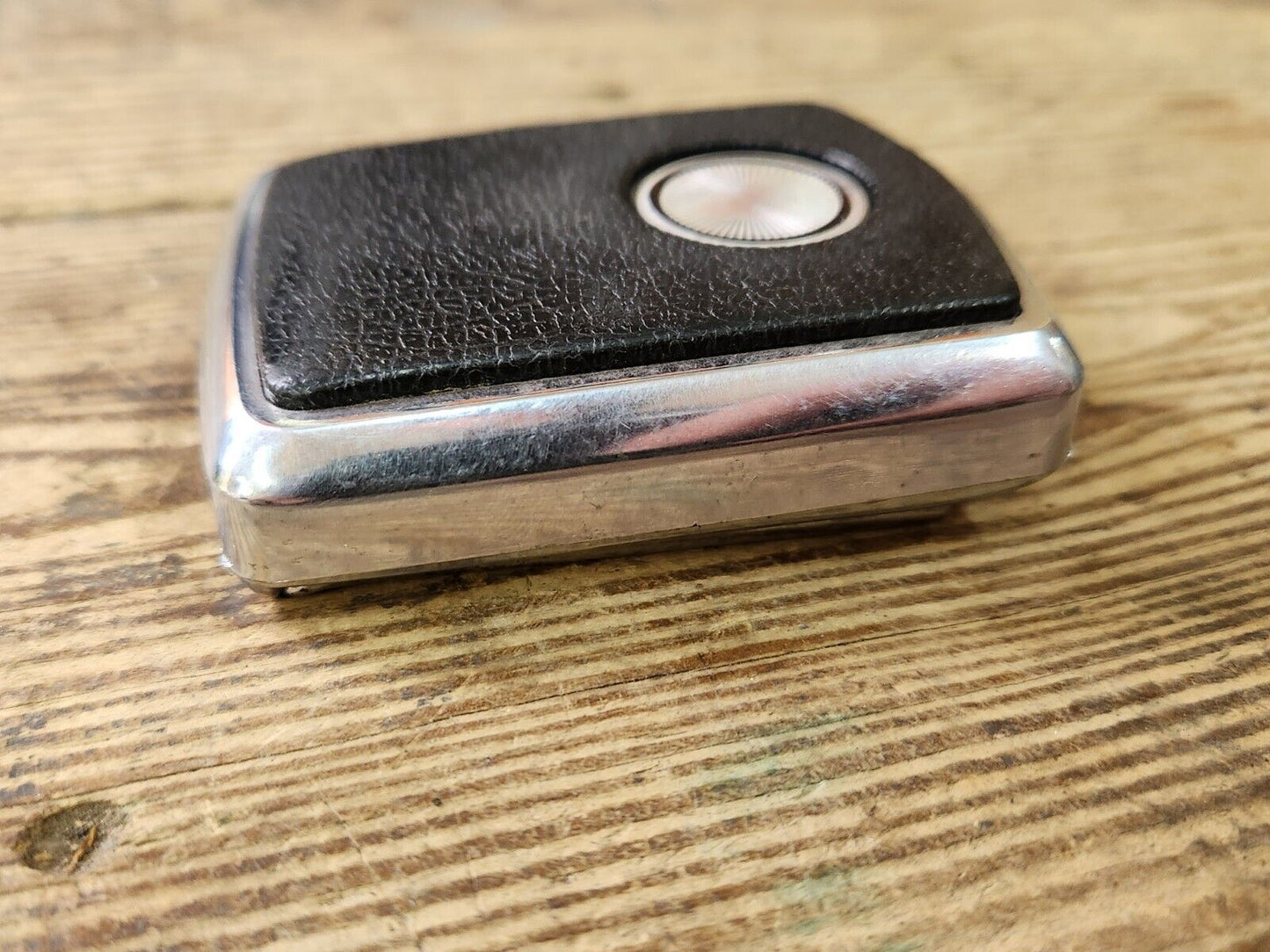 Vintage 1967 Ford FoMoCo Lap Belt Chrome & Black Buckle Robbins-JR-7600