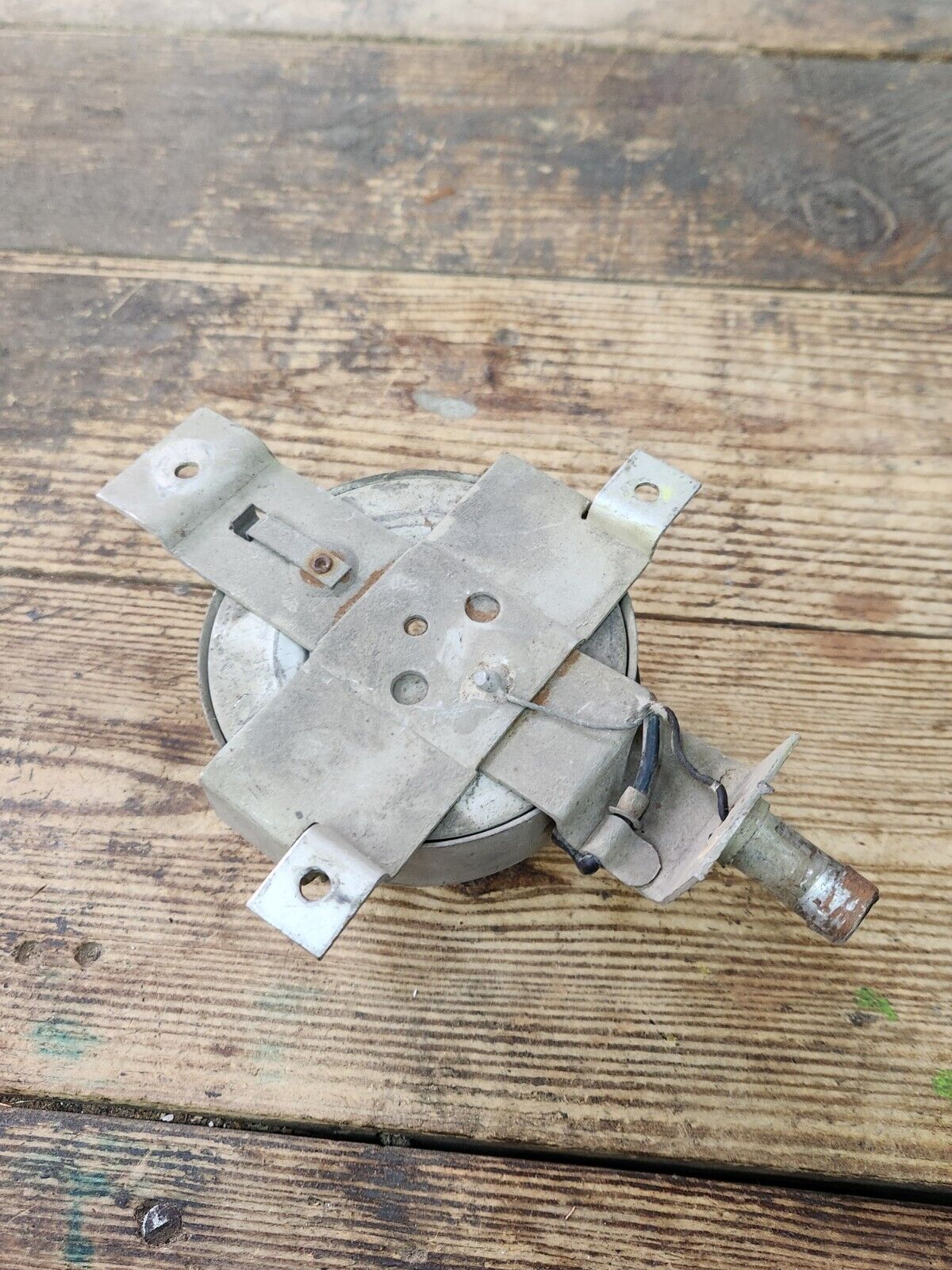 60's Vintage GM Under Hood Trunk Reel Style Retractable Trouble Light Assembly
