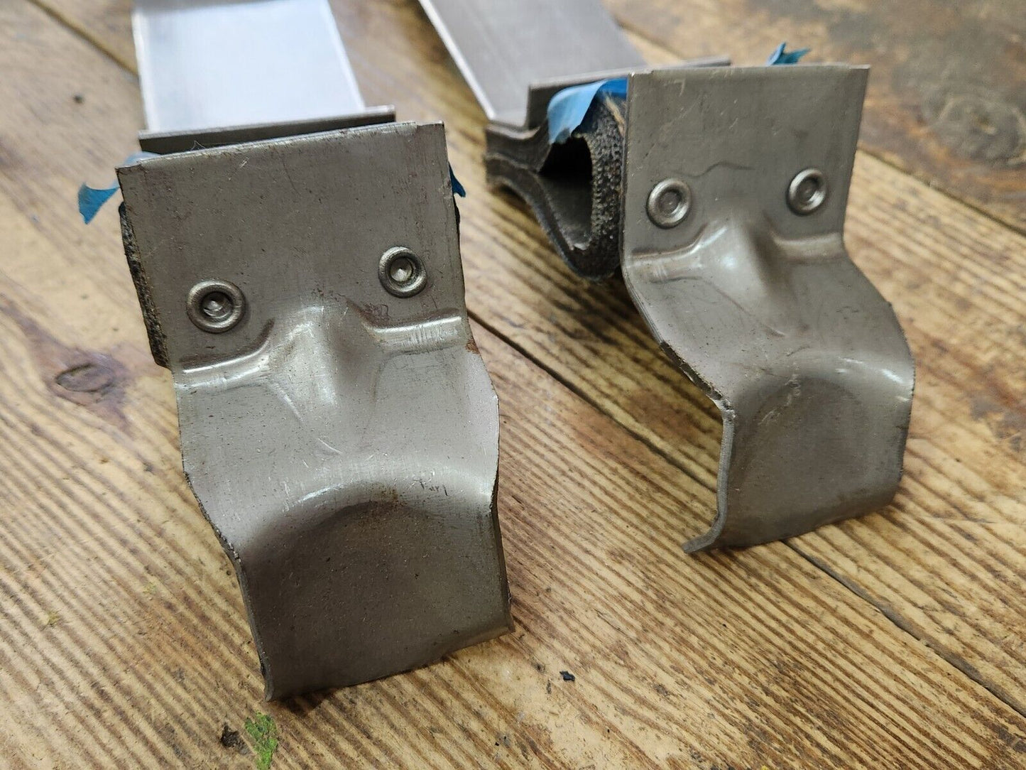 NEW 1967 1968 1969 SS Z28 Trans Am Muffler Pipe Exhaust Hanger Pair