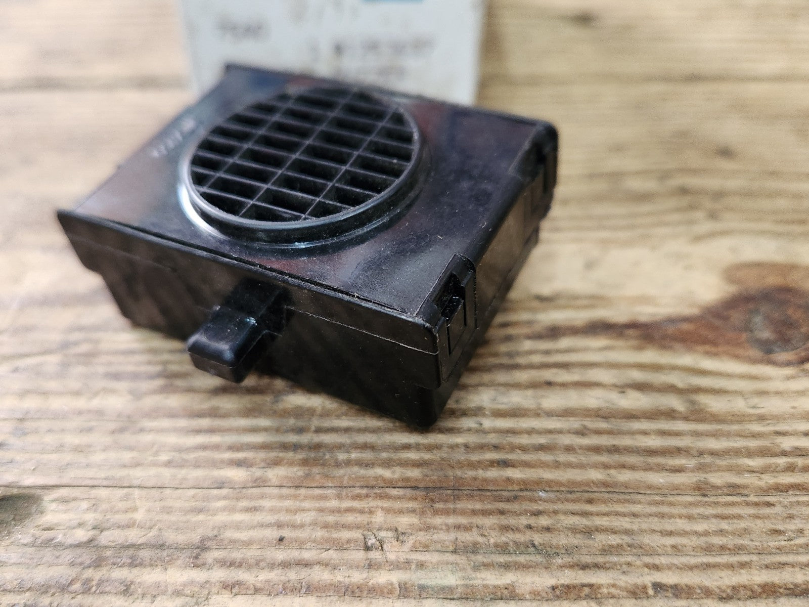7976813