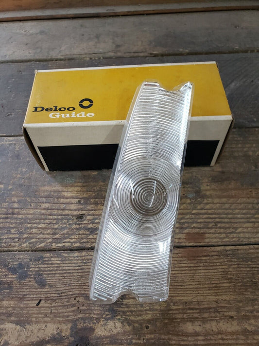 NOS OEM 1963 PONTIAC WAGON LEFT TAILLITE INNER LENS GM GUIDE 5954303