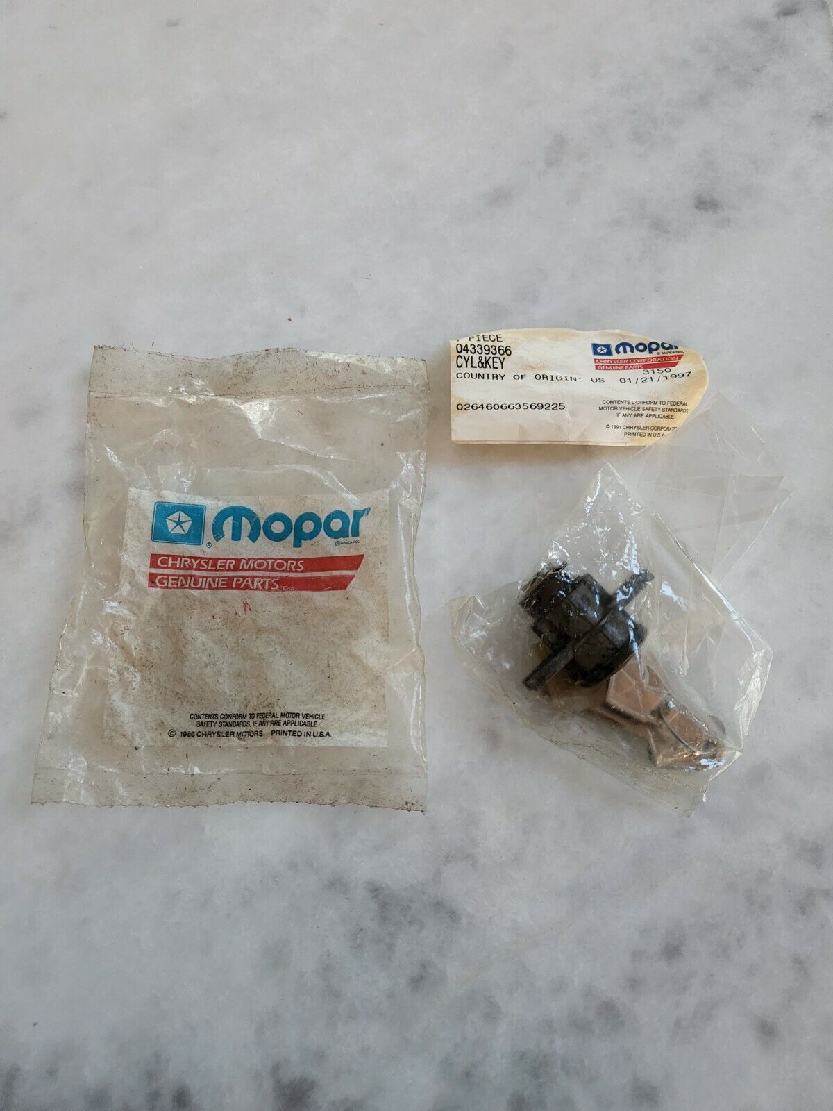 NOS OEM 1984 Mopar Lock Cylinder & Key Dodge Chrysler Plymouth Laser 4339366