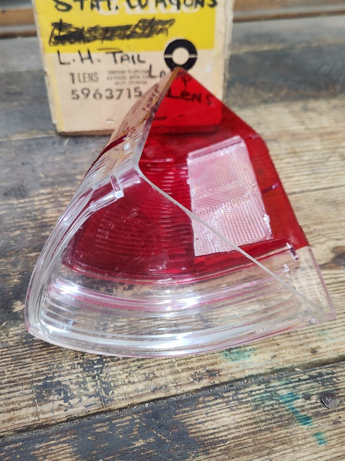 NOS 5963715 OEM GM 71 72 73 PONTIAC Station WAGON L/H TAIL LIGHT BACKUP LENS NEW