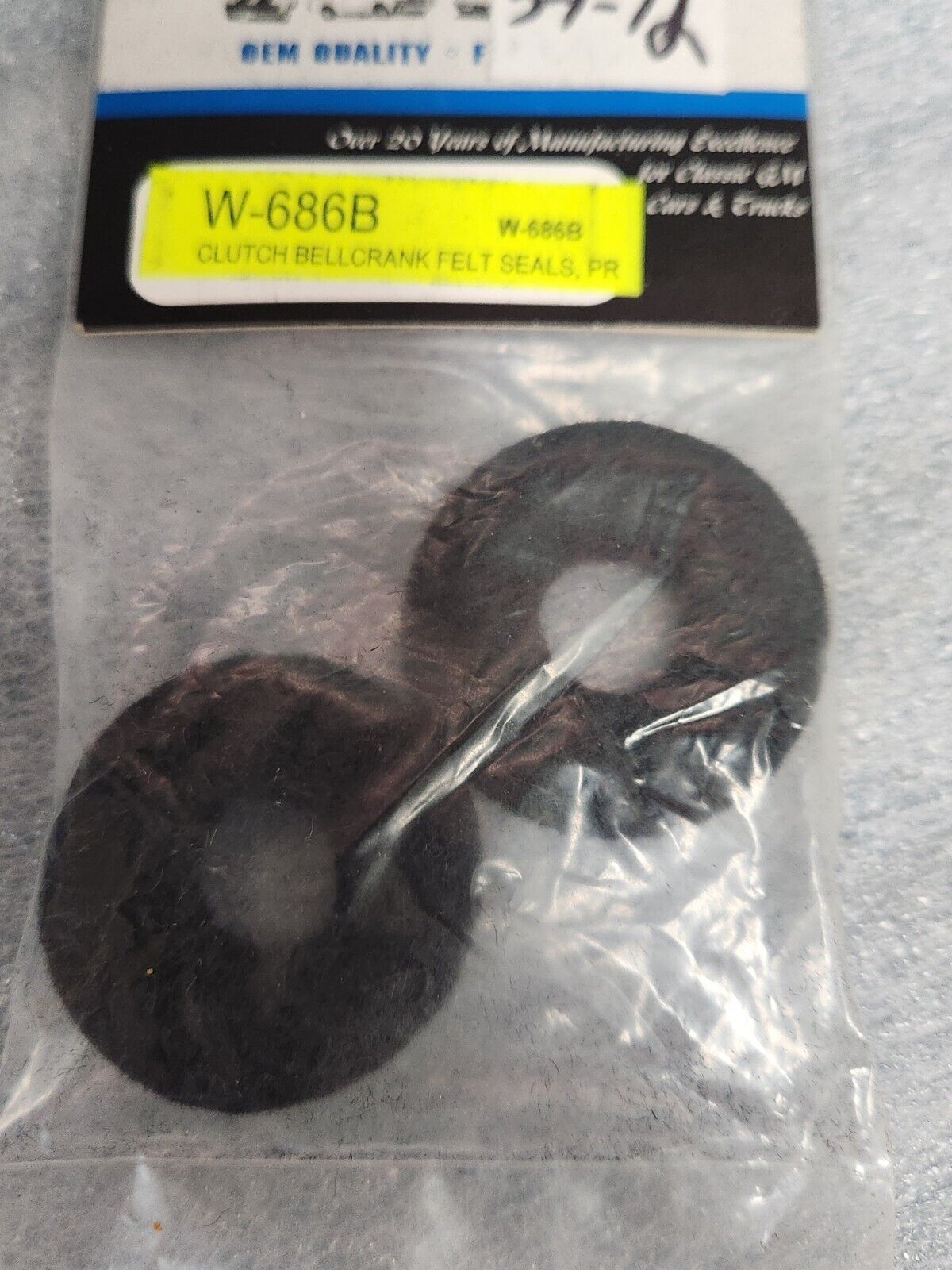 2 Z-bar Clutch Bell Crank Felt Seals Chevelle C10 Camaro Nova Corvette GTO 442