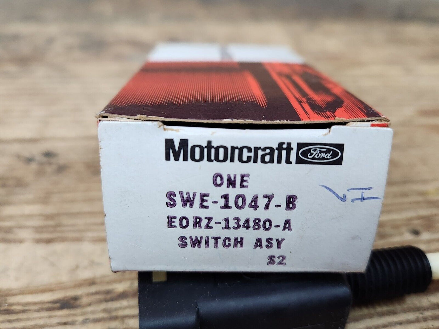 NOS OEM 1971-1978 MERCURY CAPRI STOPLIGHT SWITCH E0RZ-13480-A MOTORCRAFT