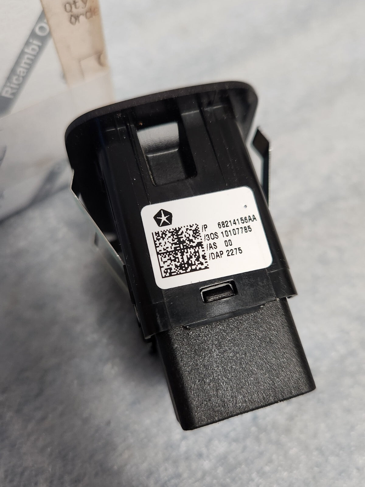 7750600