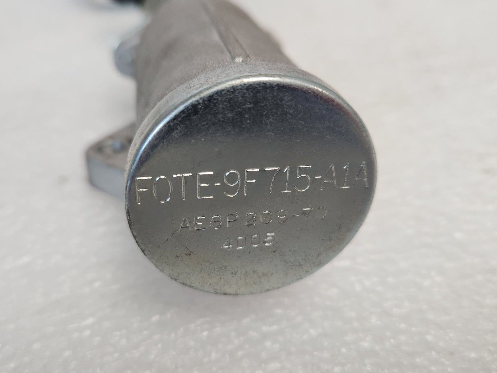 6415893