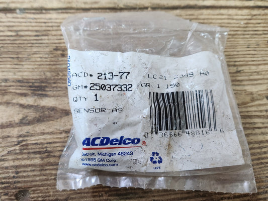 7985600