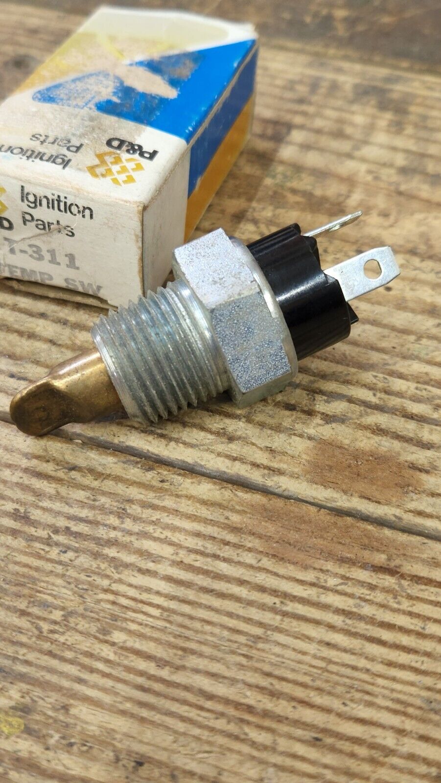 59-73 Buick Chrysler Plymouth Pontiac... Temperature Sending Unit P&D T-311 NORS