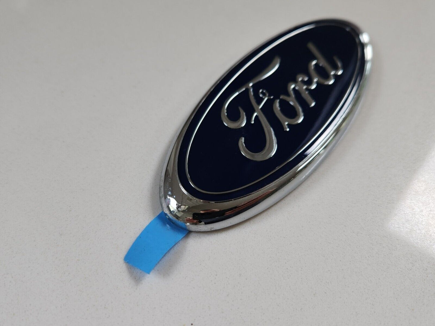 NEW OE 01-07 Ford Escape Rear Hatch 01-09 Ranger Tailgate Emblem YL84-7843500-AB