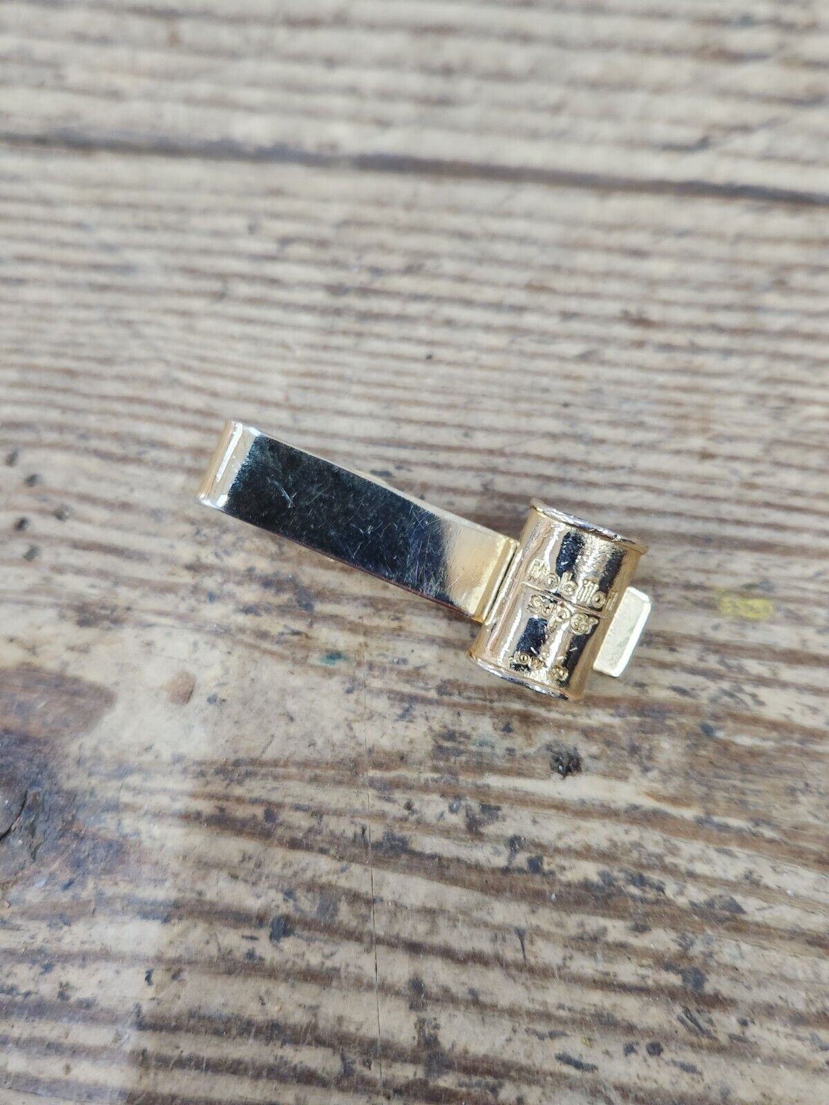 Gold Mobile Oil & Gas Super Oil Can Vintage ENAMEL Tie Bar Clip standard socony