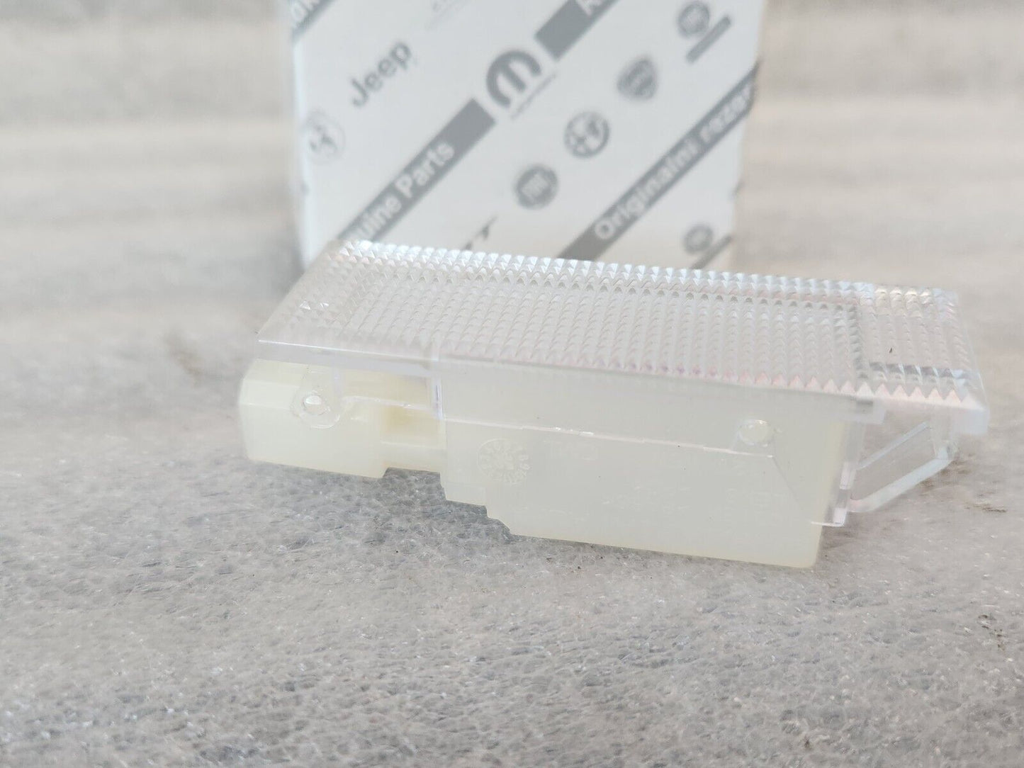 NEW Genuine OEM Mopar Front Courtesy Light 2015-20 Dodge Challenger 68163956AA