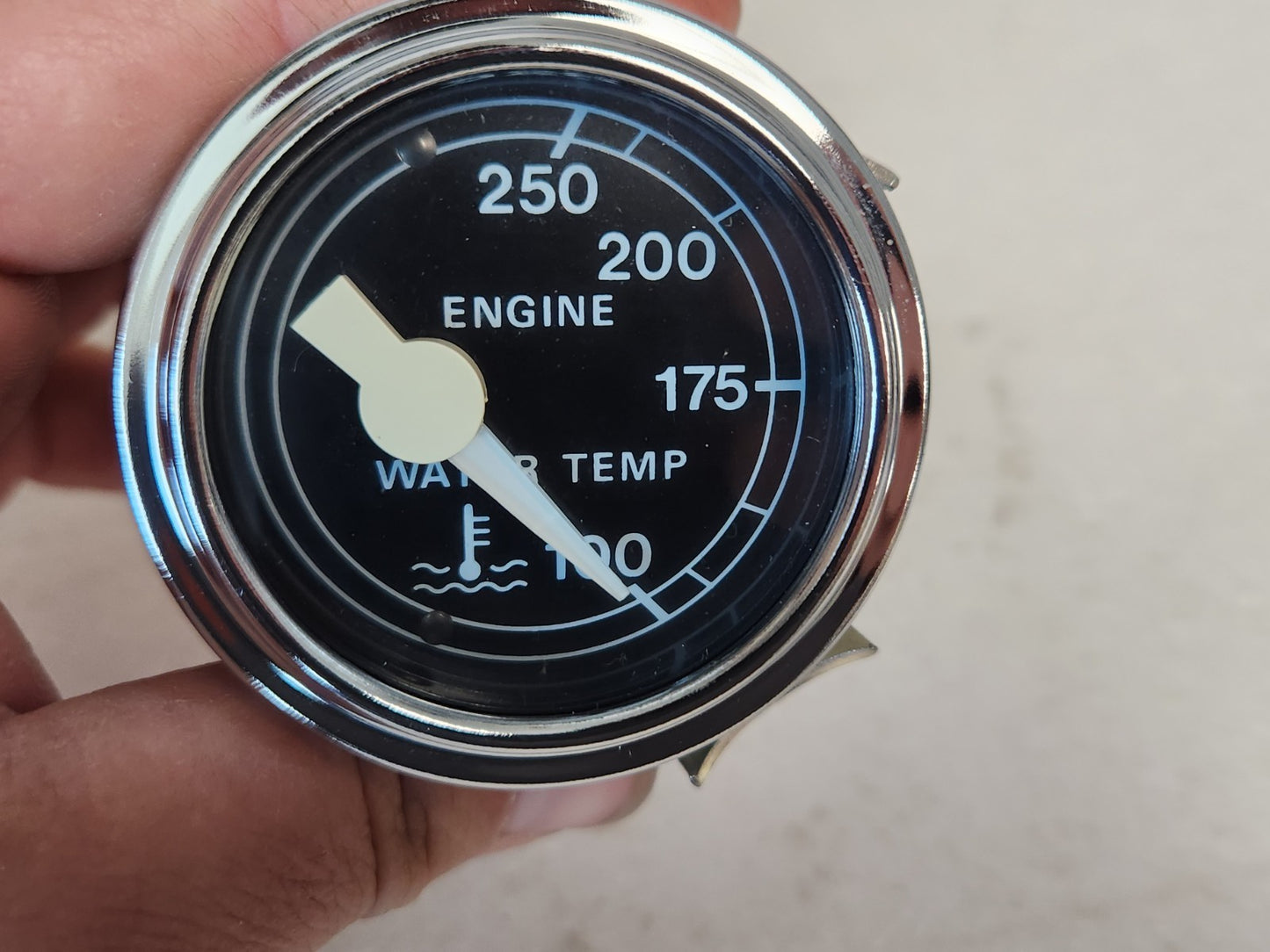 7464498