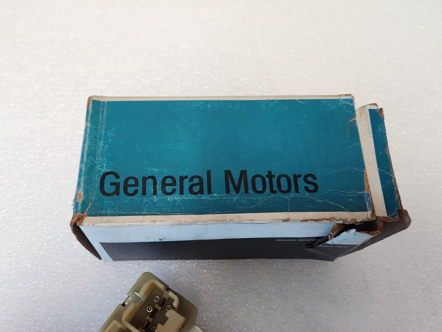 NOS OEM GM Delco Power Antenna Relay For 1978-1987 Chevy & GMC 470329