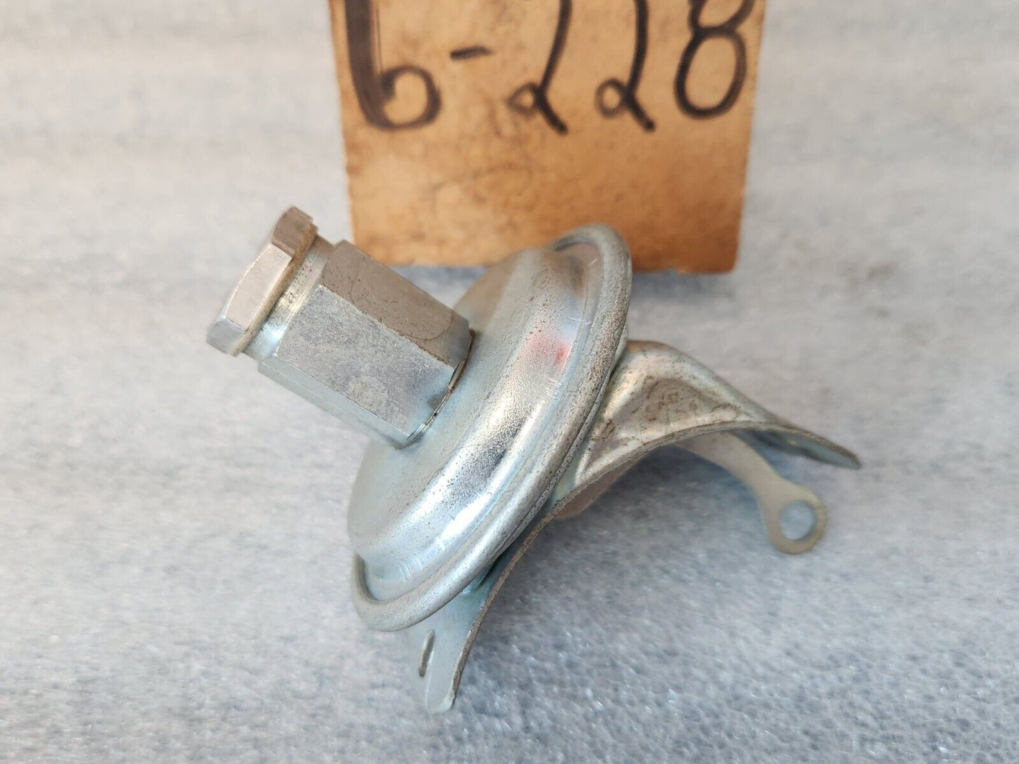 NEW 6-228 Distributor Vacuum Advance Control 657 Casting 1956 Rambler 6-cyl USA