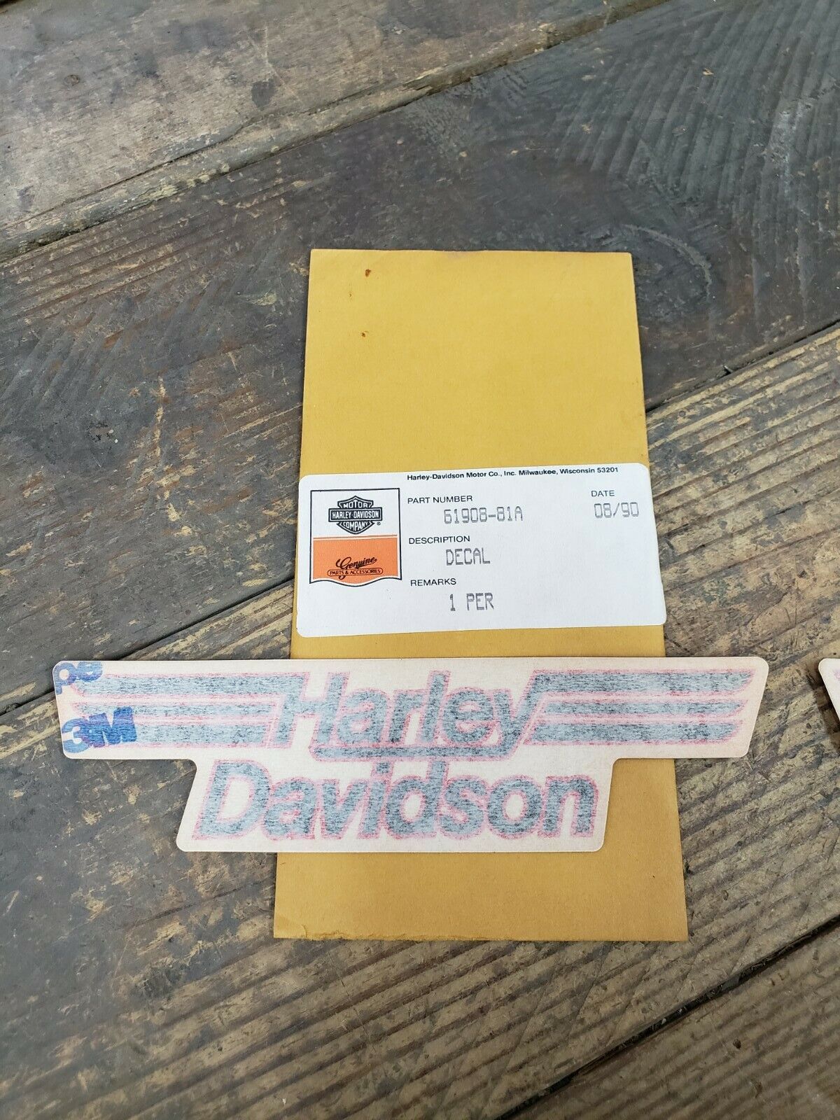 NOS PAIR HARLEY 1981 82 FXS 82 XLS SPORTSTER BLACK RED GAS TANK DECAL 61908-81 A