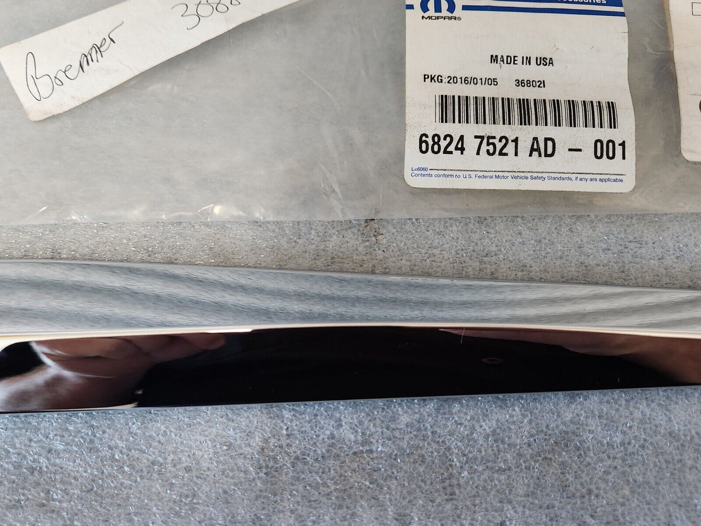 NEW OEM 15-20 Ram 1500 2500 3500 Laramie Limited Left Rear Fender Trim Molding
