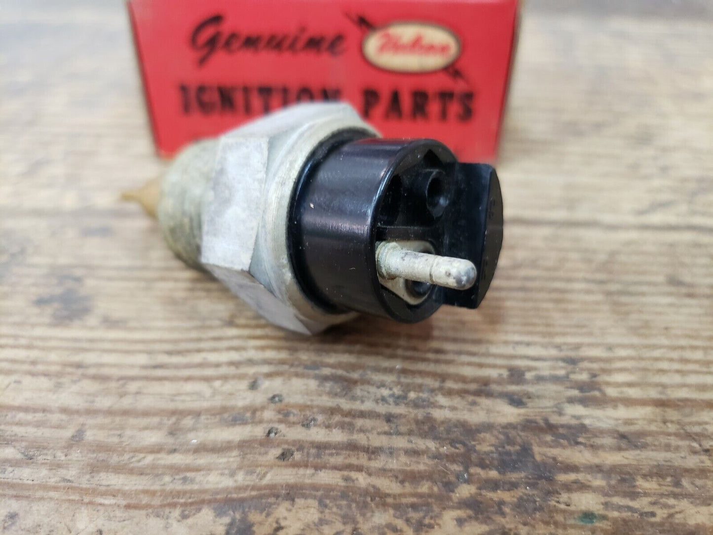 NOS 1962-63 Chevrolet Corvette Temperature Temp Switch Pontiac Chevy II 1993561